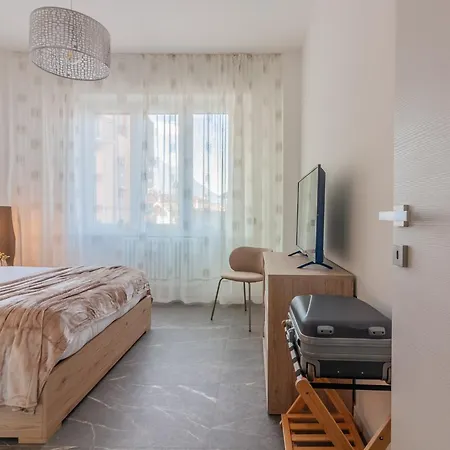 Canvas Daire Varenna