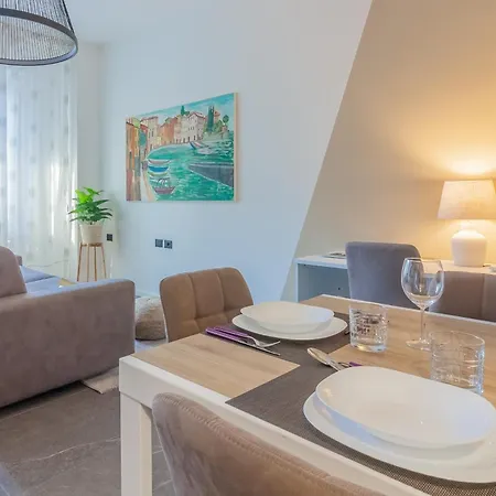 Appartamento Canvas *